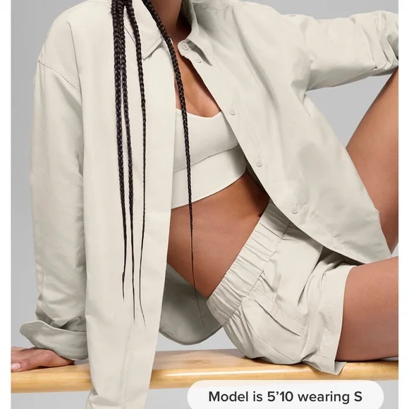 ALO Yoga SOCIALITE Shacket in BONE NWT